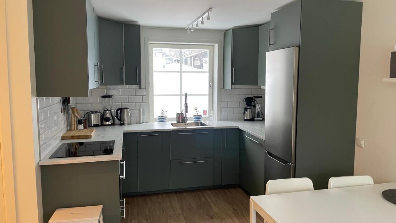Apartamento Areskutans Laegenhet Med Laddning Foer Bil 22Kw Husa Exterior foto